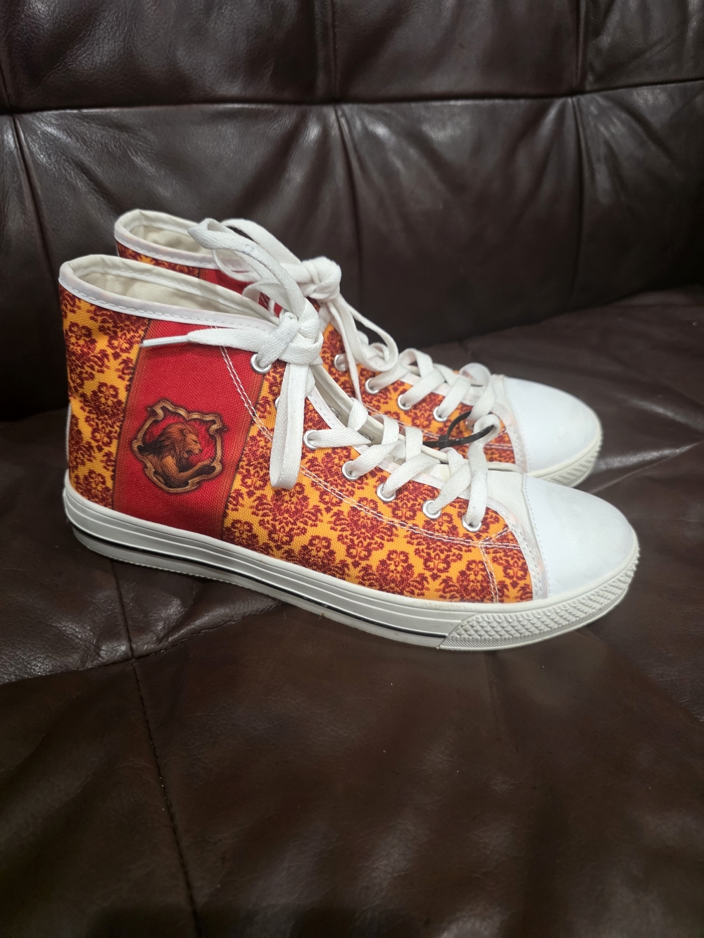 High-Top Canvas Sneakers in Red and Yellow - Casual Men's Fashion